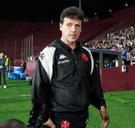 E se Fernando Diniz fosse vivido por Adam Sandler no cinema?